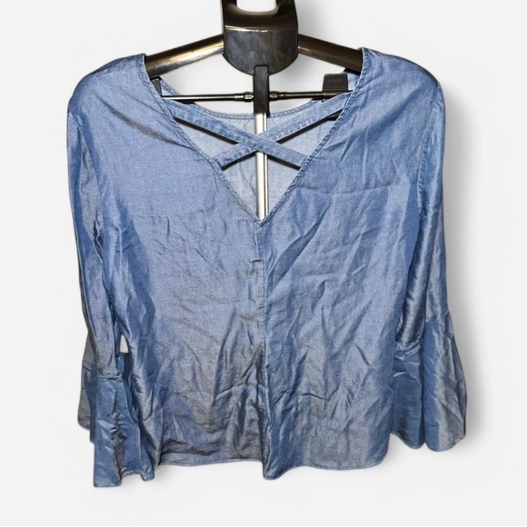 Halston Women's Blue chambray Top with bell sleeves - Picture 2 of 5